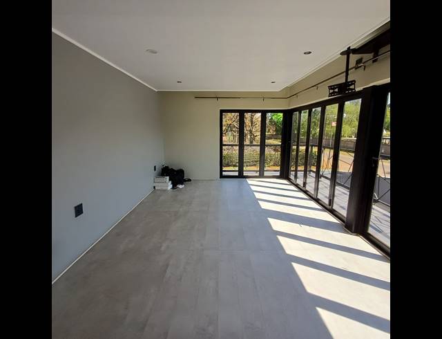 6 BEDROOM HOUSE FOR SALE IN HENLEY ON KLIP